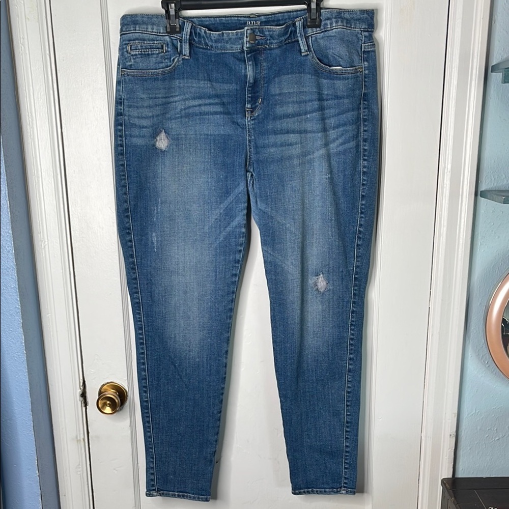 A.n.a 18W Jeggings Women’s Distressed Blue Skinny Jeans
